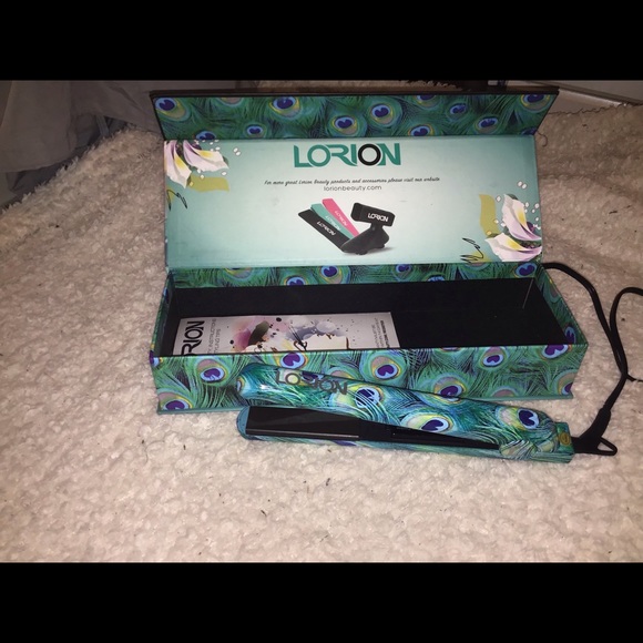 Other - Lorion hair straightener